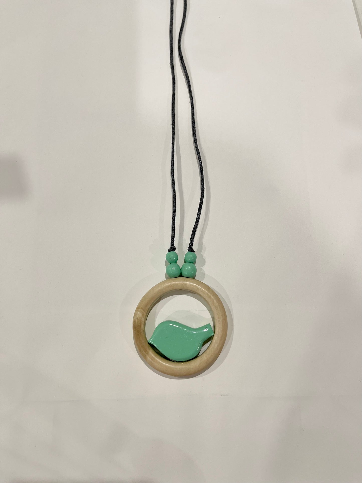 N412299 BIRD TIMBER NECKLACE
