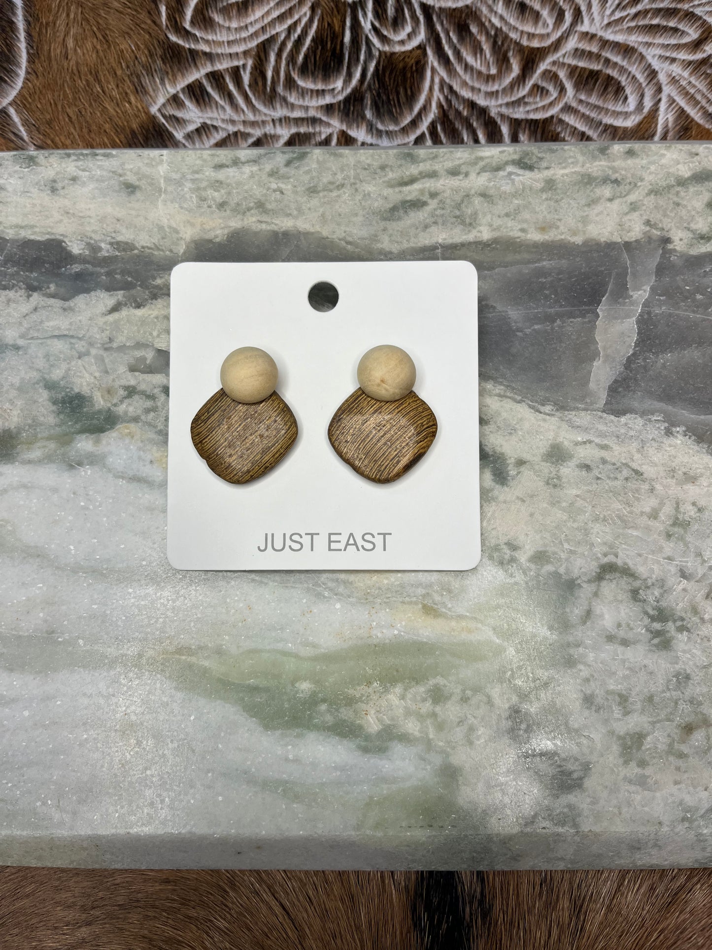 E01010 TIMBER TONED EARRINGS