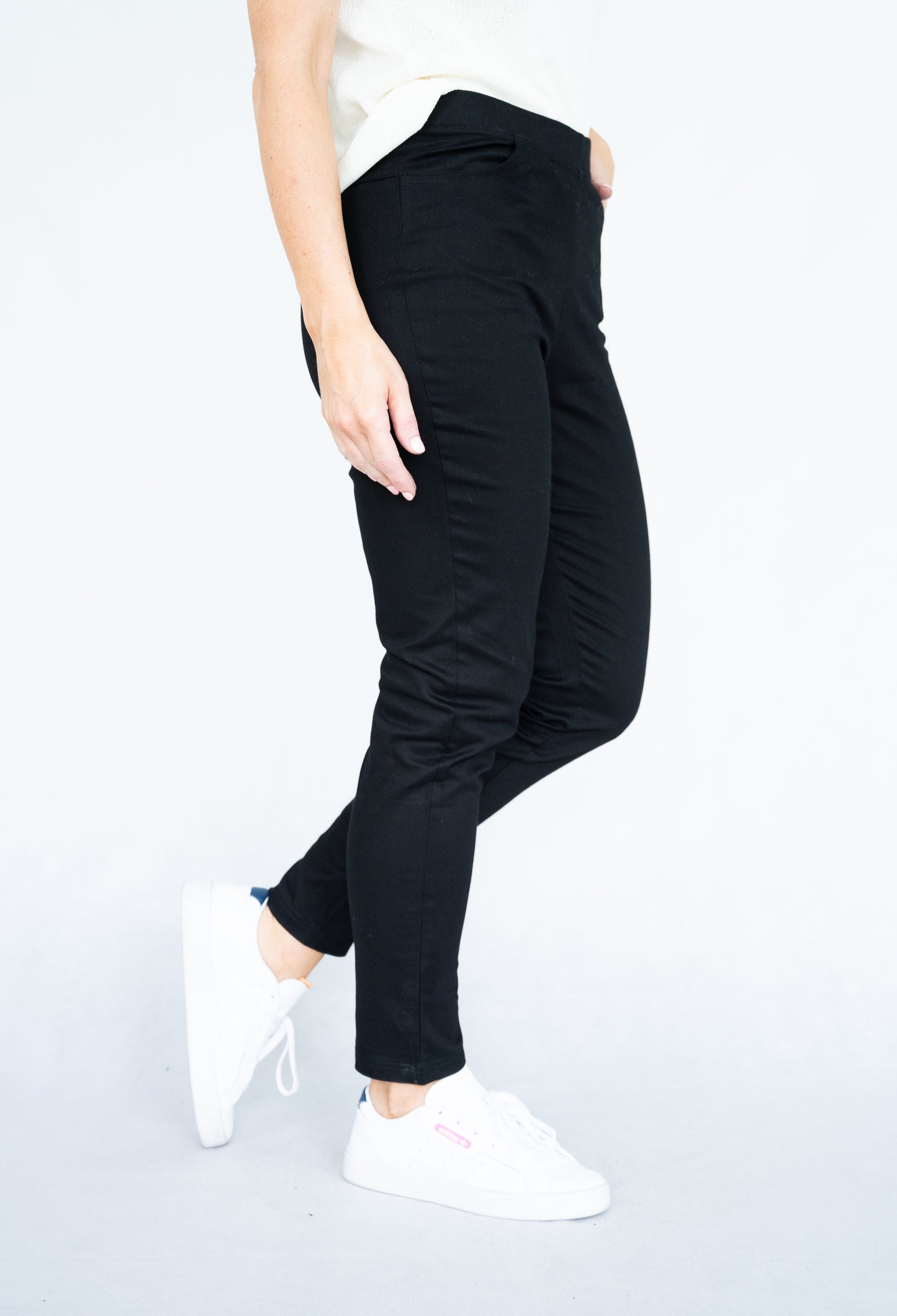 WILLOW TREE PANT BLACK