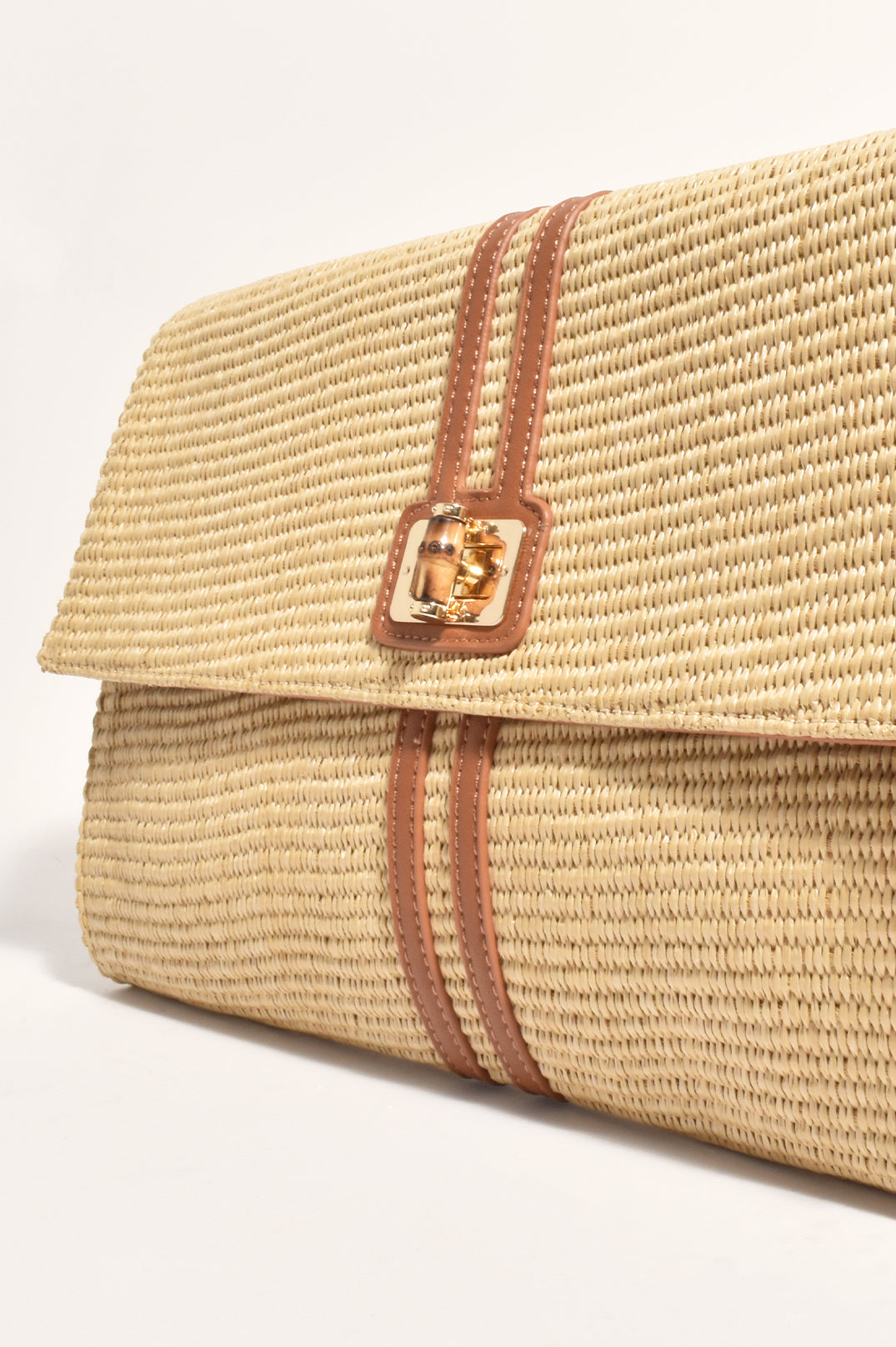 AVD-1654NATU PALSEA CLUTCH