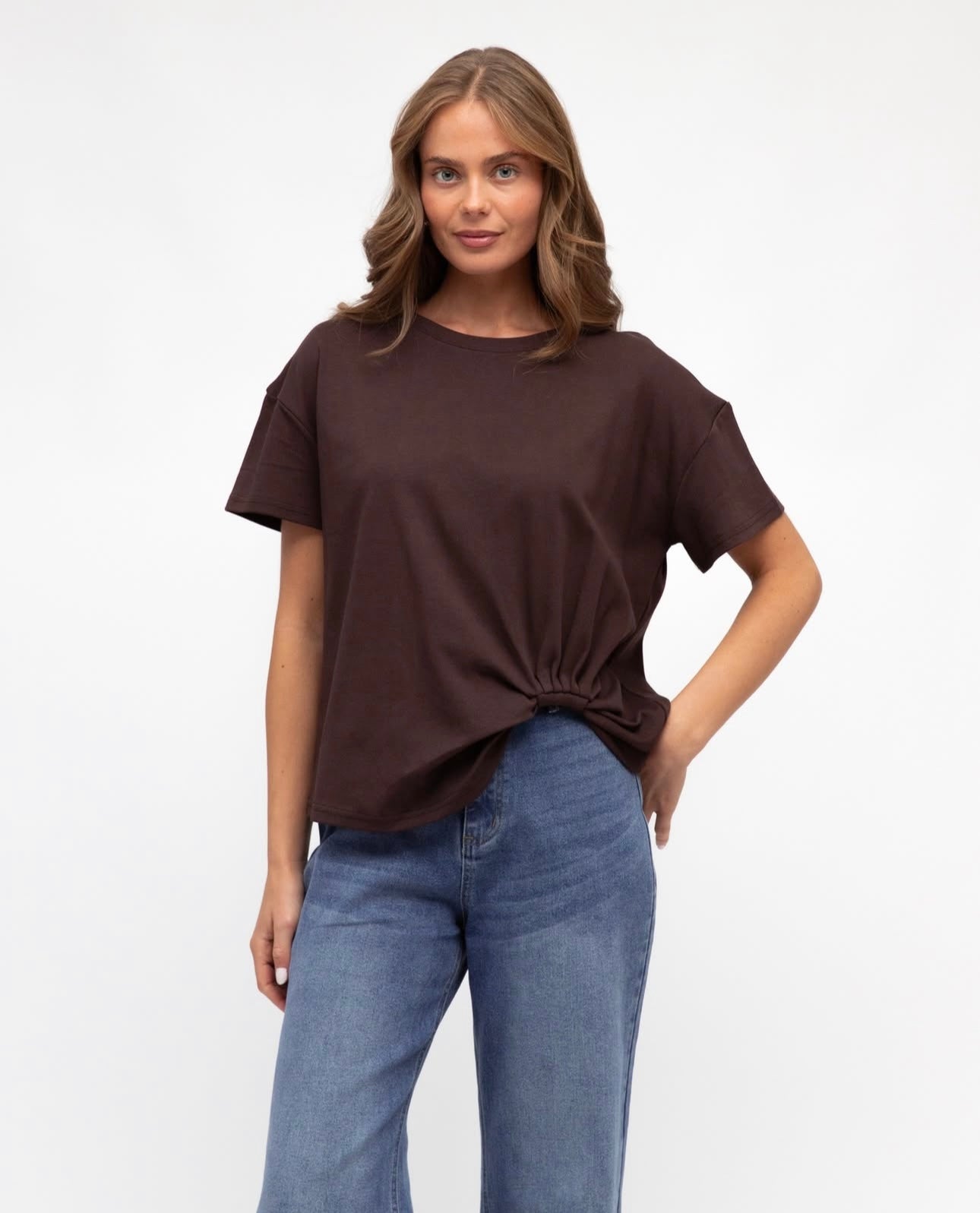 EASY TUCK TEE CHOCOLATE