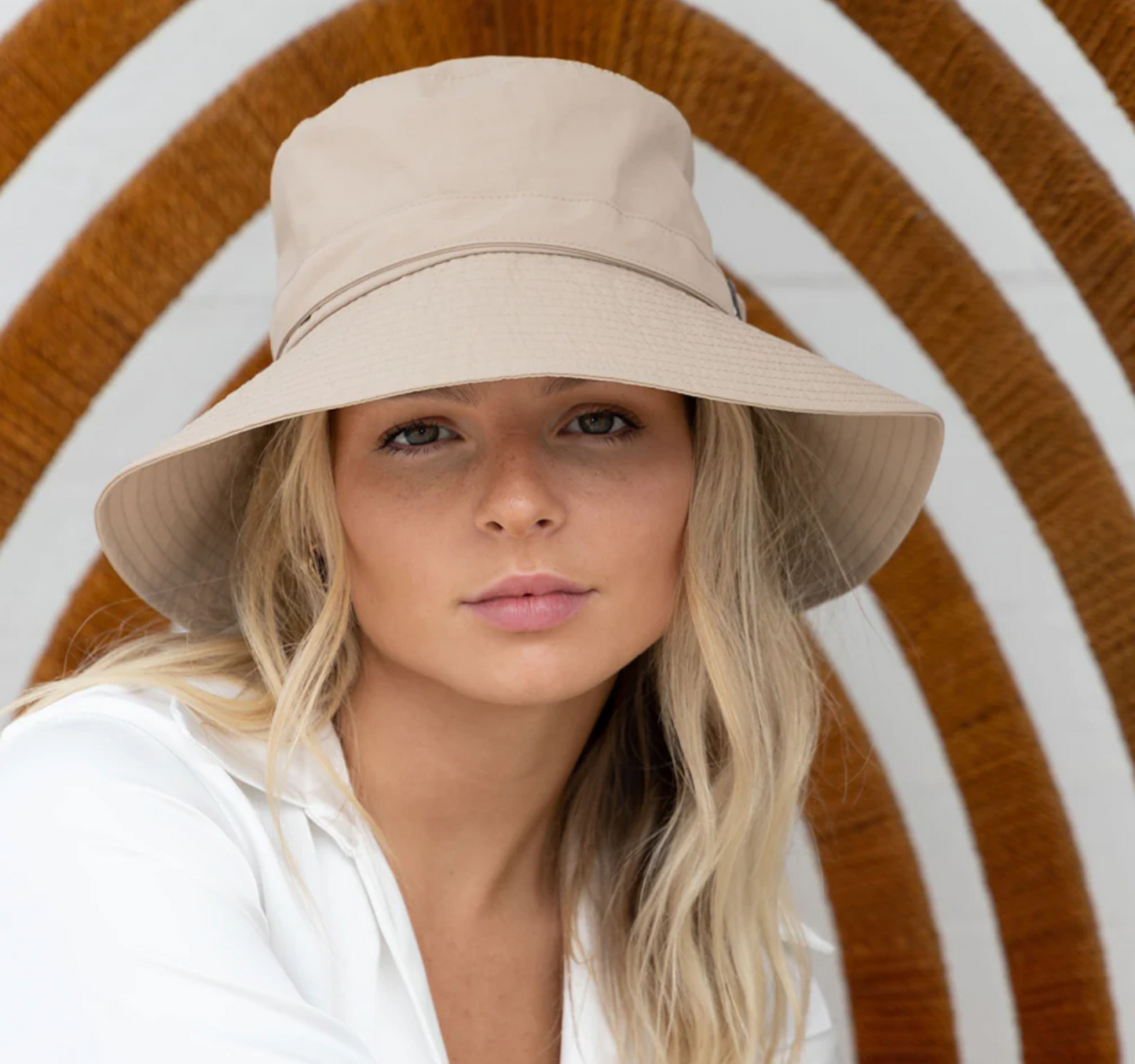RL651BEIGE ROSANNA BUCKET