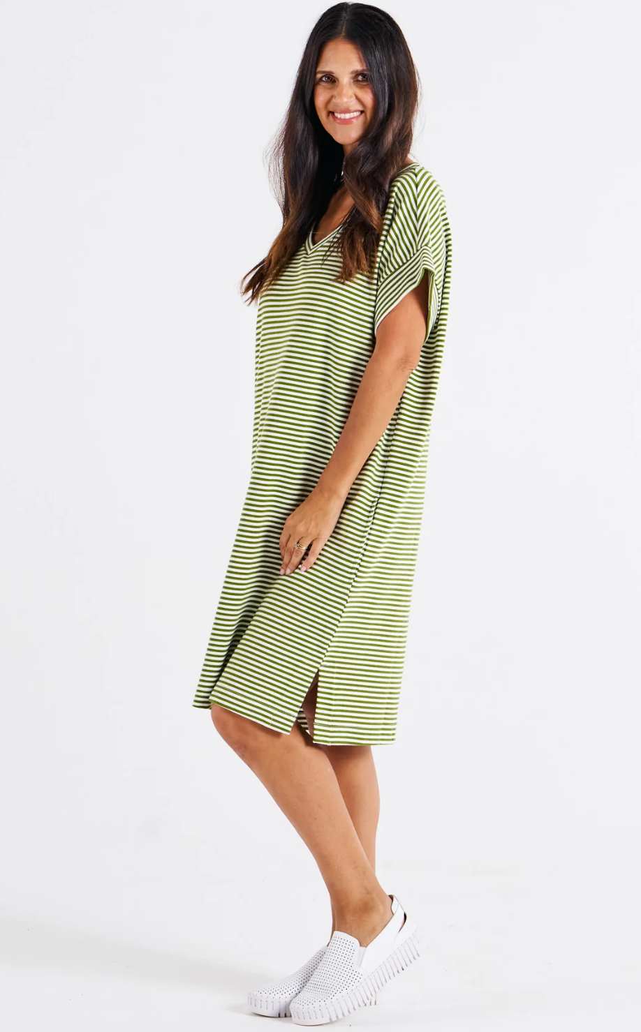 BETTY ELISE V NECK DRESS