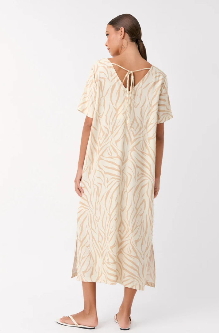 ADORNE ABIGAIL V NECK DRESS