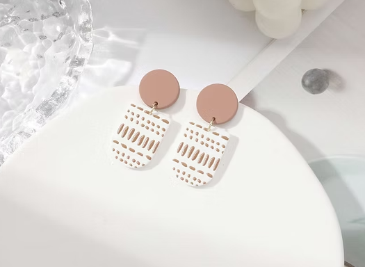 E01878 CLAY EARRINGS DOTS