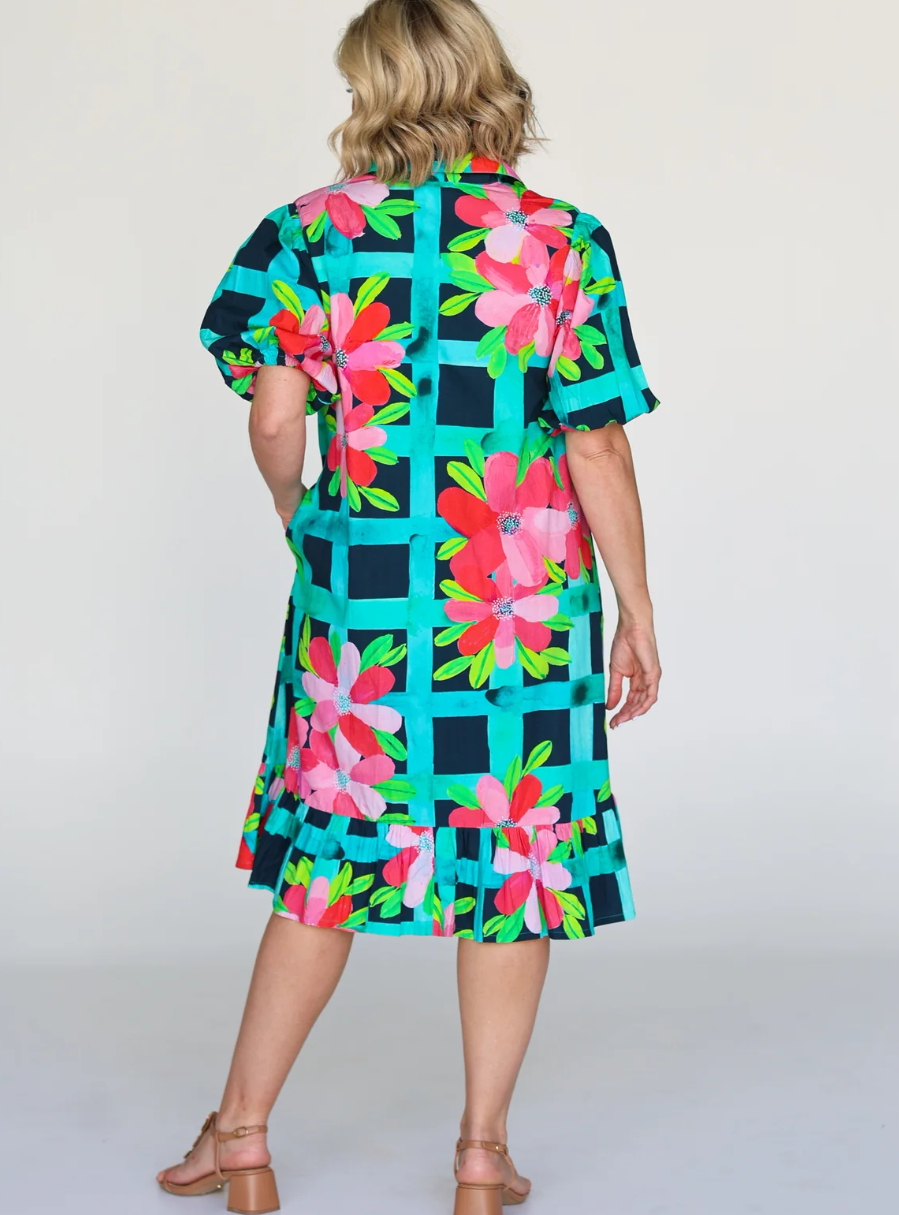 DAISY DRESS GARDEN TRELLIS