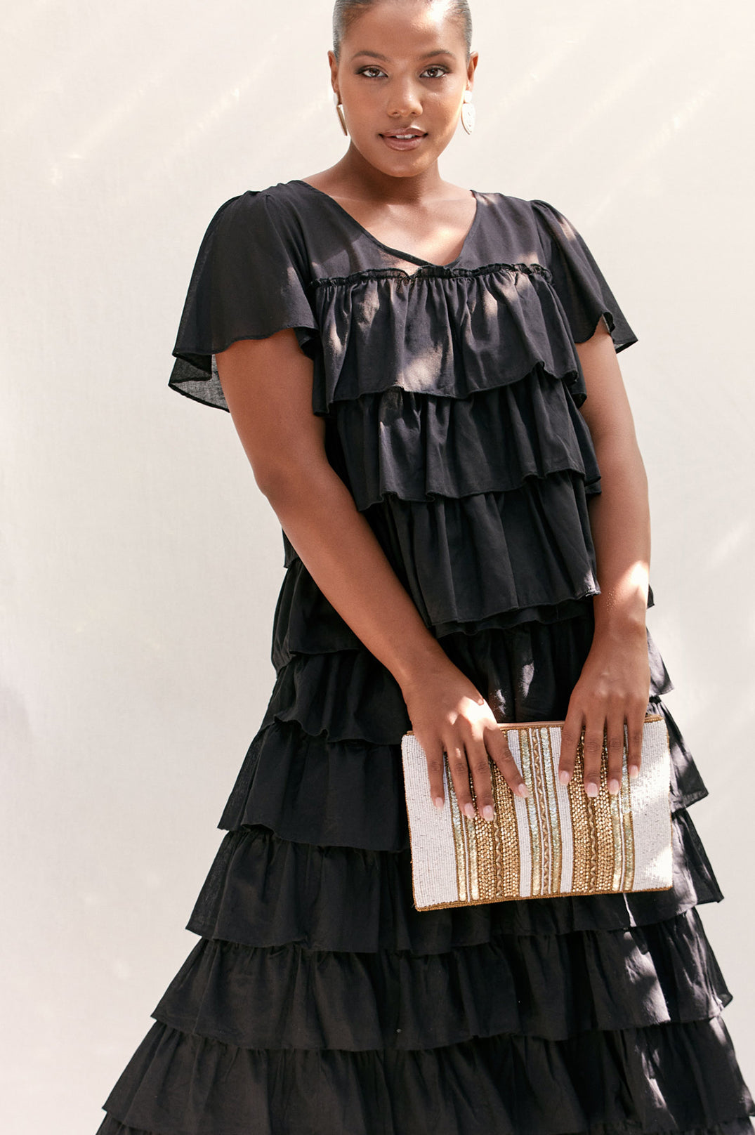 AVA-2551WHITGOLD BEADED CLUTCH