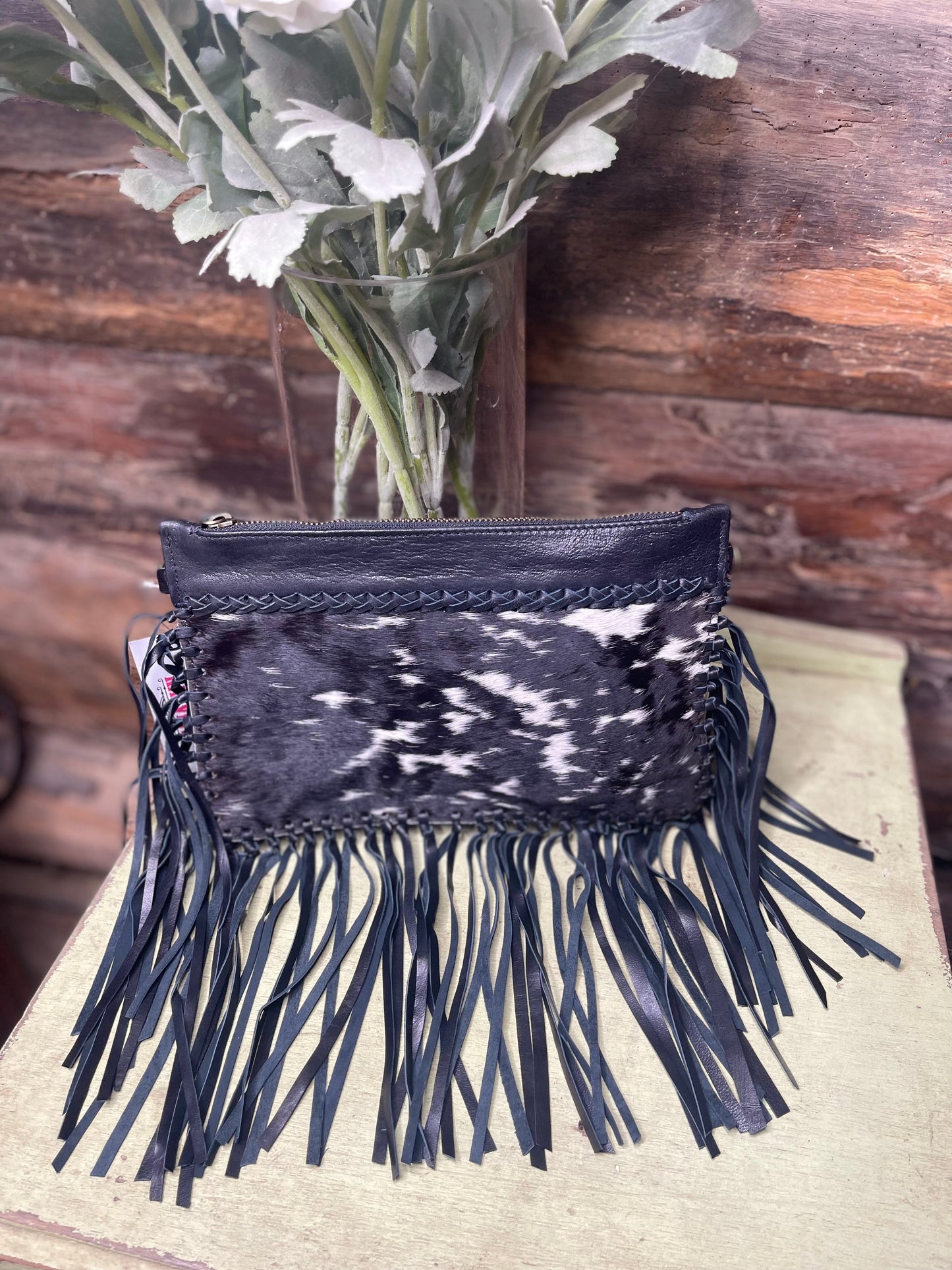 22874 HIDE FRINGE BAG BLK