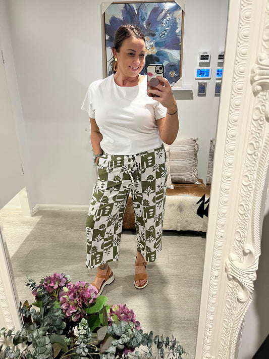 BETTY BASICS CABO PANT FLORAL GEO