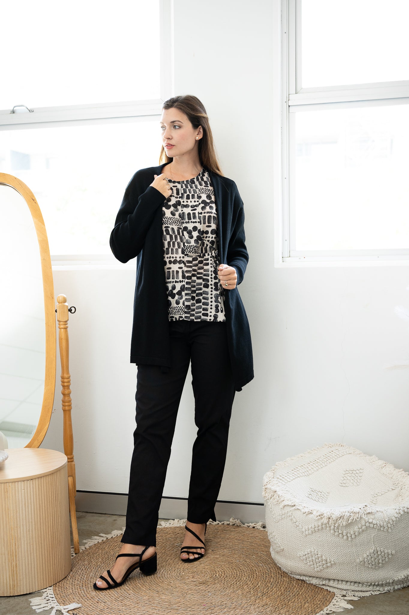 MISSY Q CARDIGAN BLACK