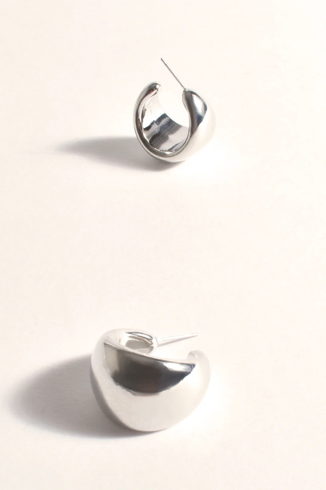 AED-3932SILV ADORNE EARRINGS