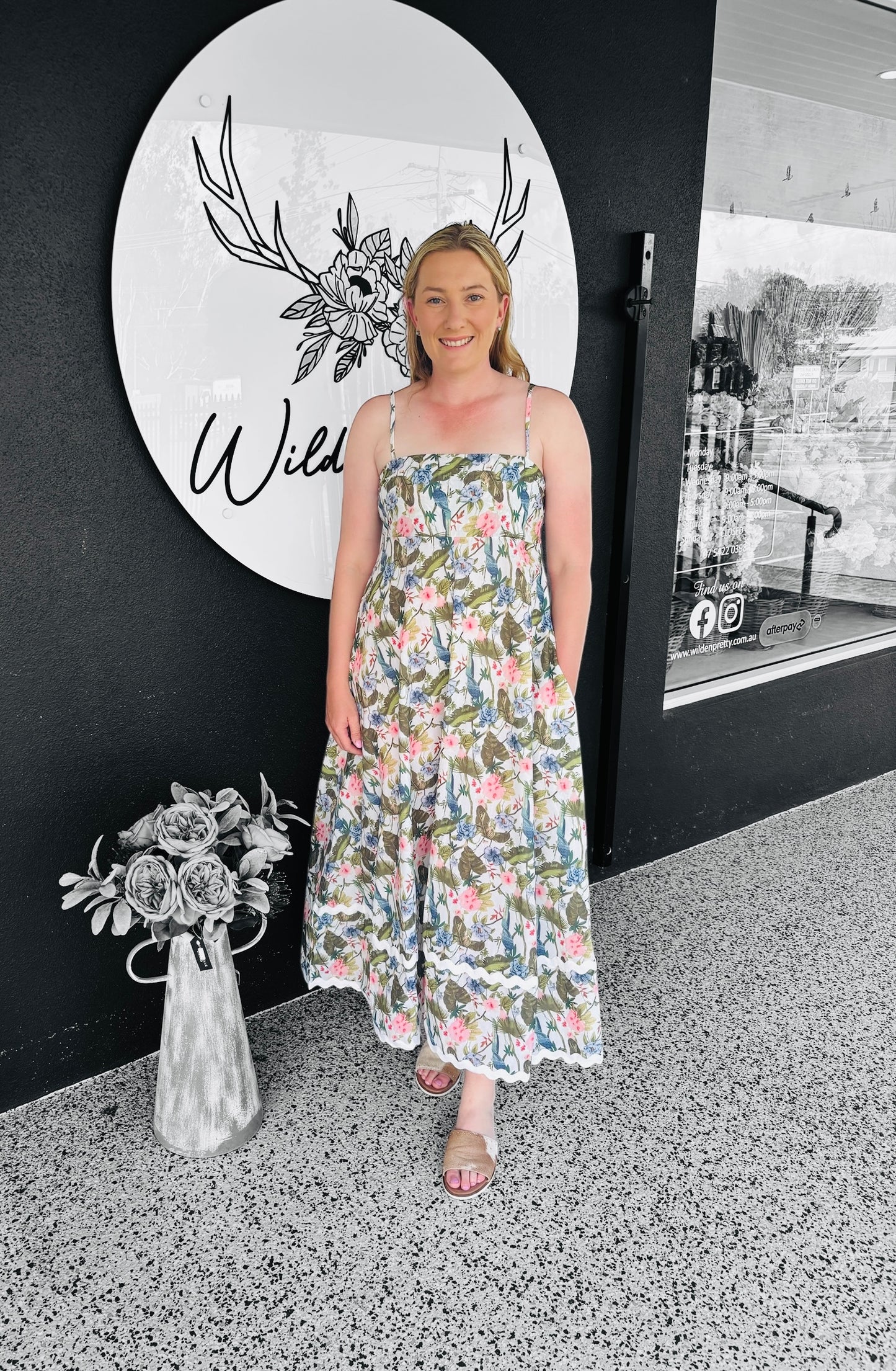 LARA DRESS TROPICAL LUXE