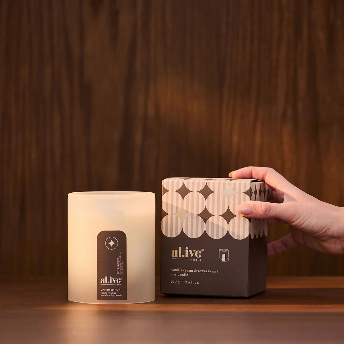 AL.IVE SOY CANDLE VANILLA CREAM & TONKA BEAN