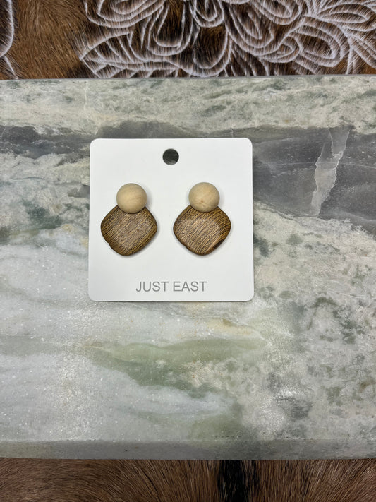 E01010 TIMBER TONED EARRINGS