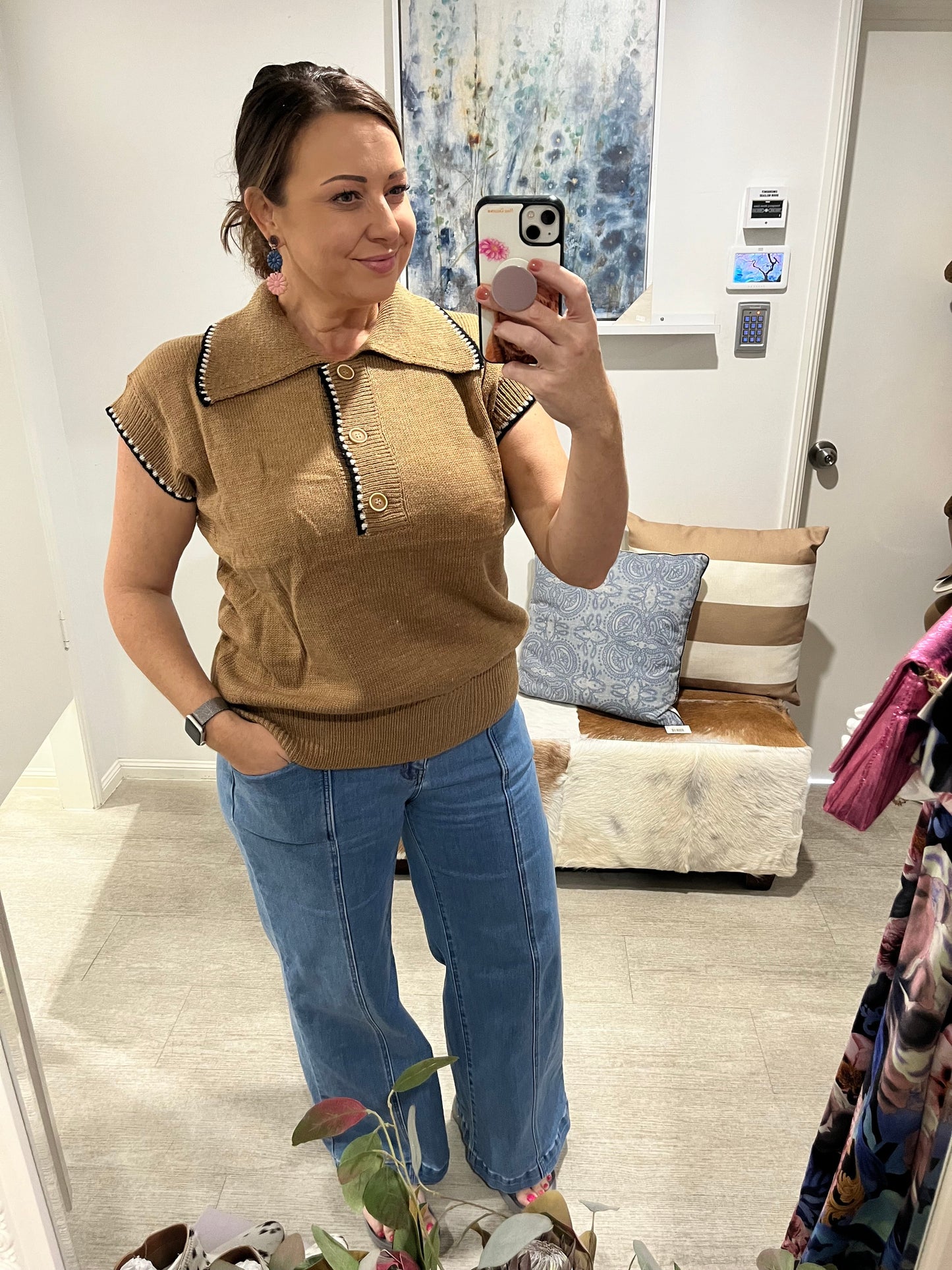 EBBY&I COLLARED KNIT VEST