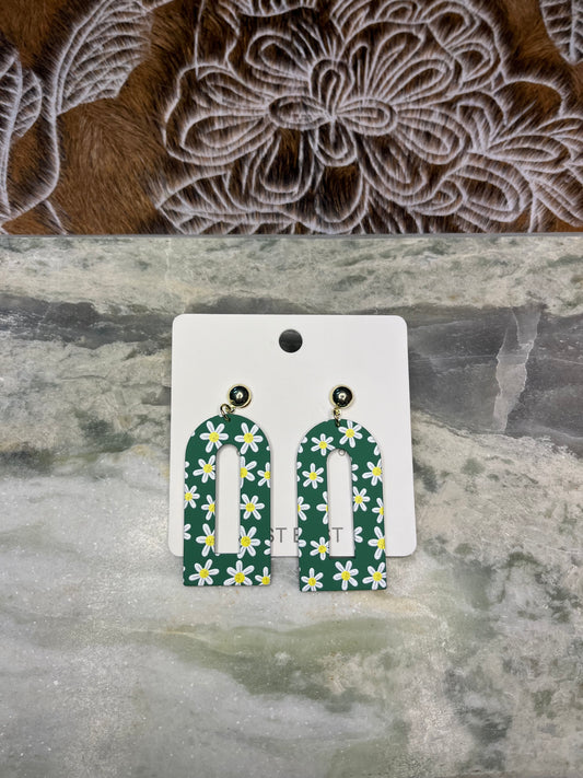 E01789 GREEN DAISY EARRINGS