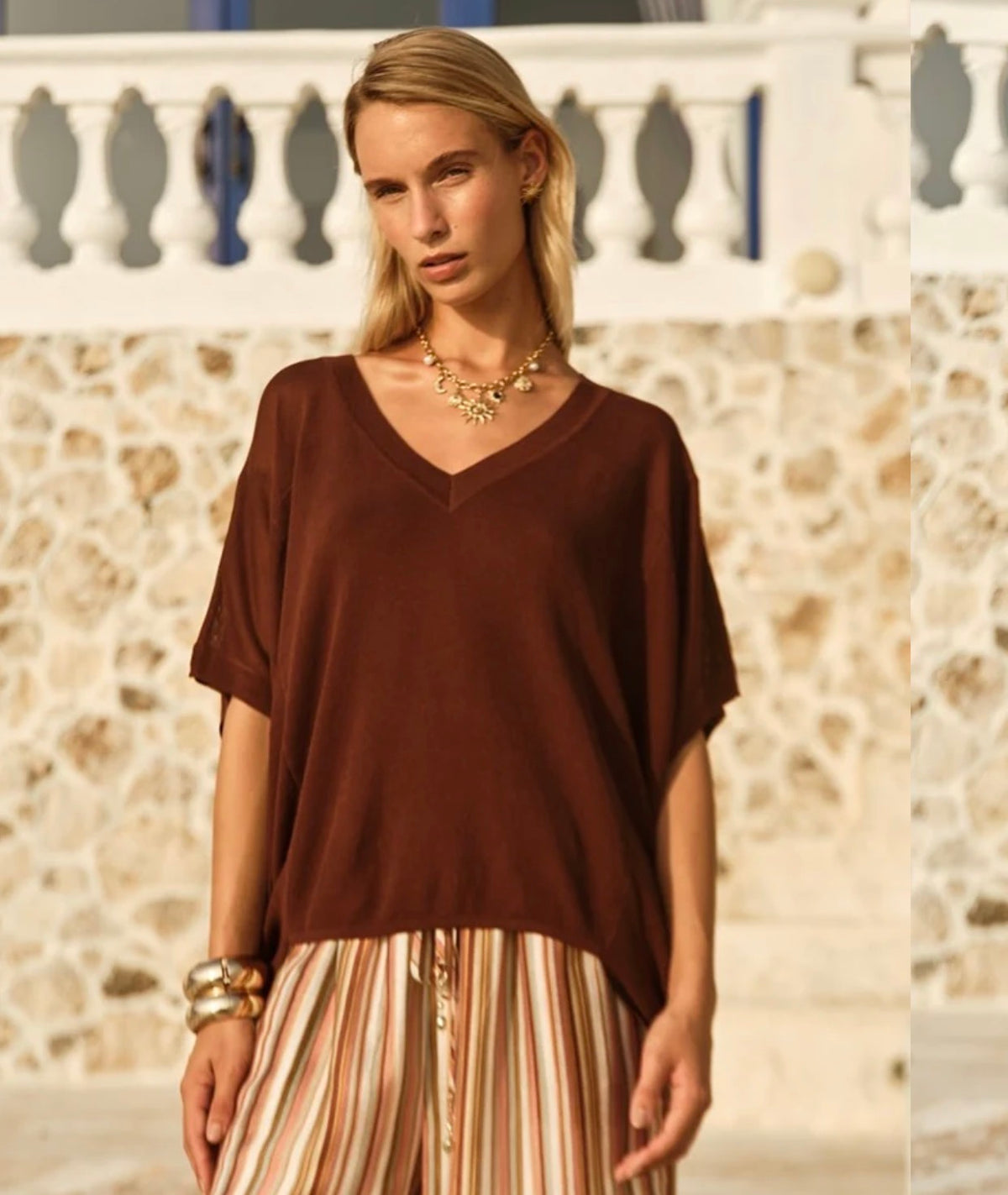 FATE & BECKER IRISES V NECK TOP CHOCOLATE BROWN