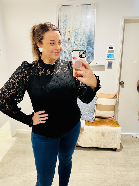 ADORNE OLIVIA LONG SLEEVE TOP BLACK