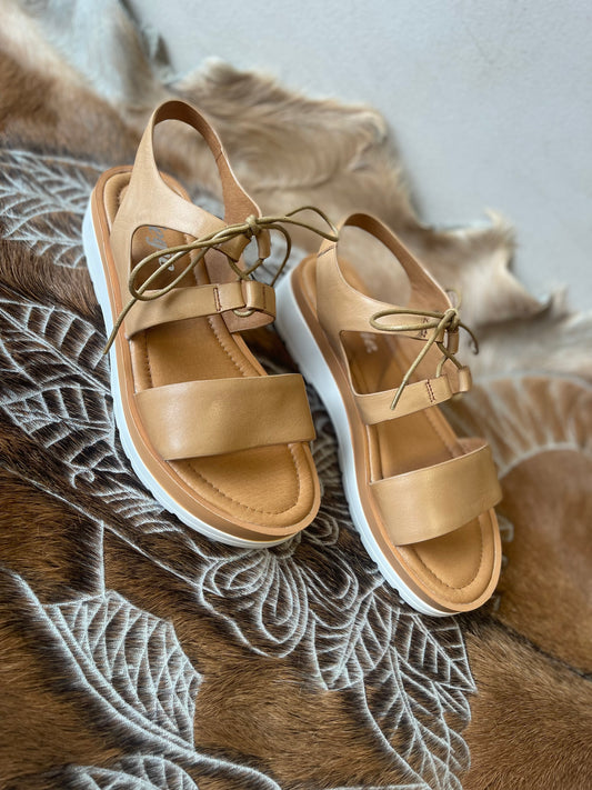 EFG NADINE TAN LEATHER