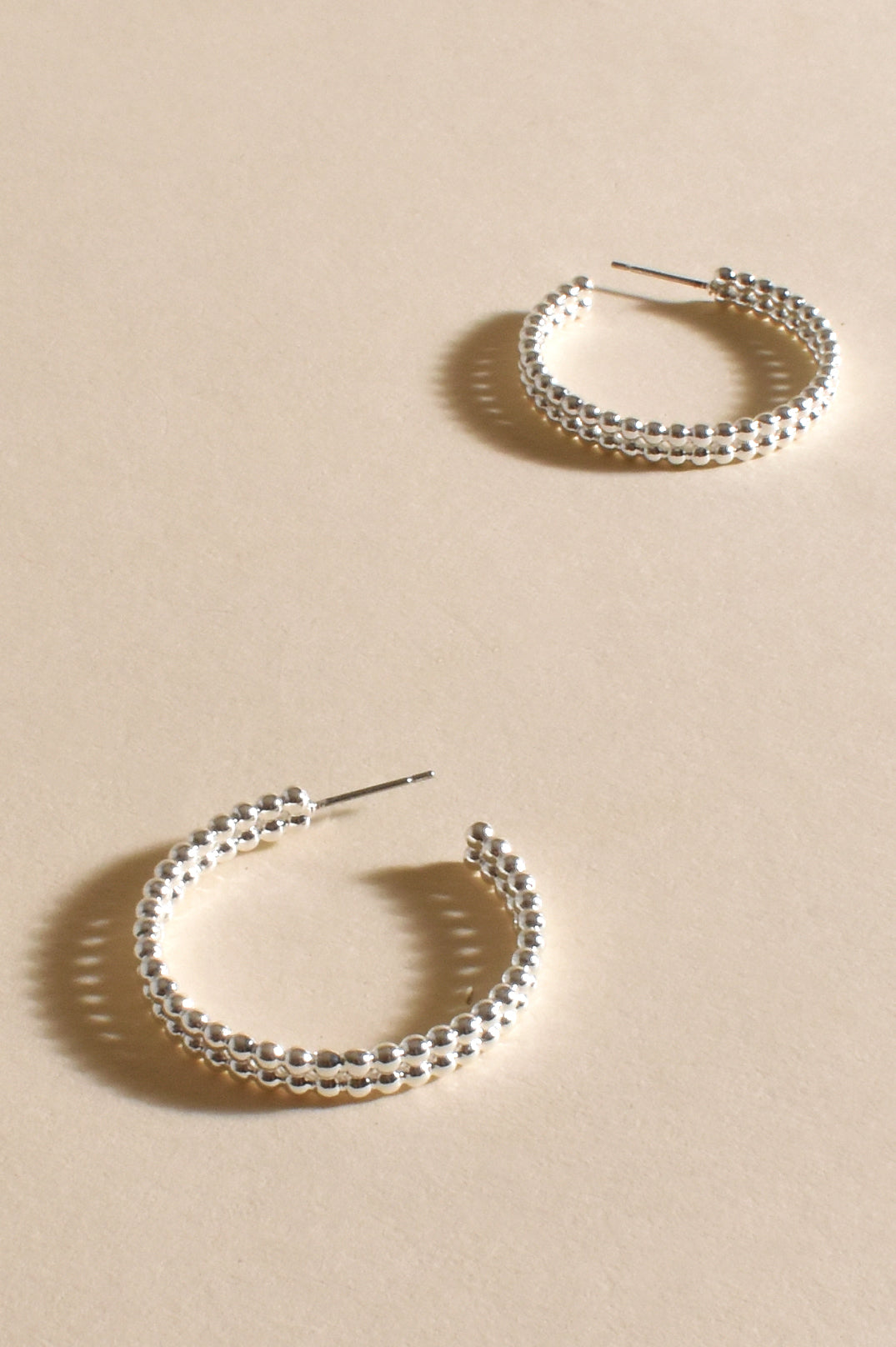 AED-3550SILV HOOP EARRINGS