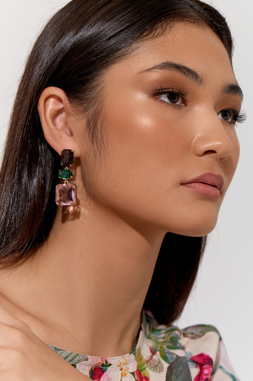 AED-3854PINK ADORNE EARRINGS