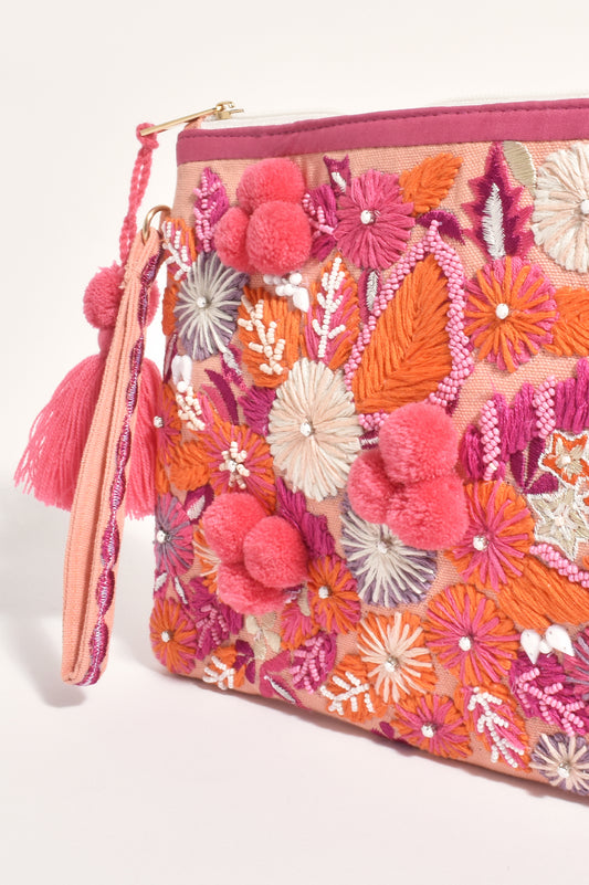 AVA-2648HPINMULT FLORAL CLUTCH