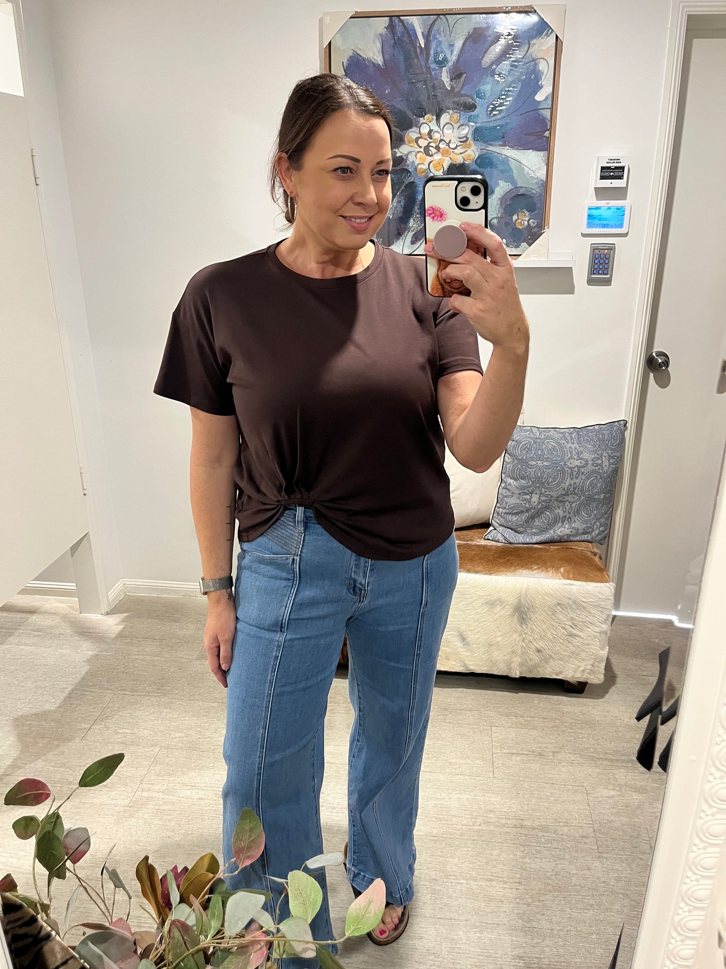 EASY TUCK TEE CHOCOLATE