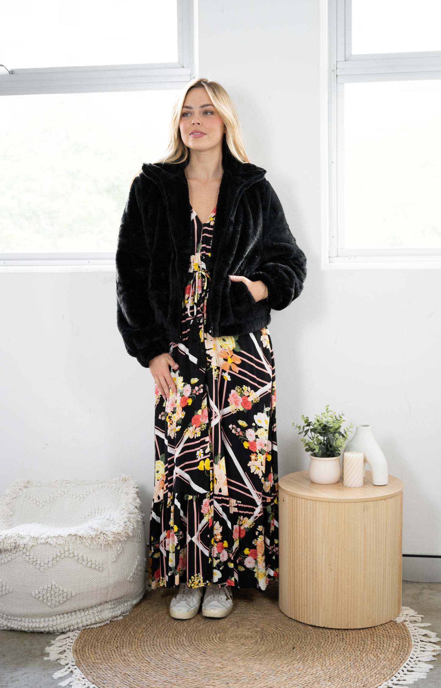 FRIA CLEO FLUFFY JACKET BLACK