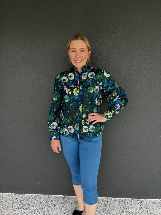 LBT185-335 ELLEN LS TOP NAVY BOTAN
