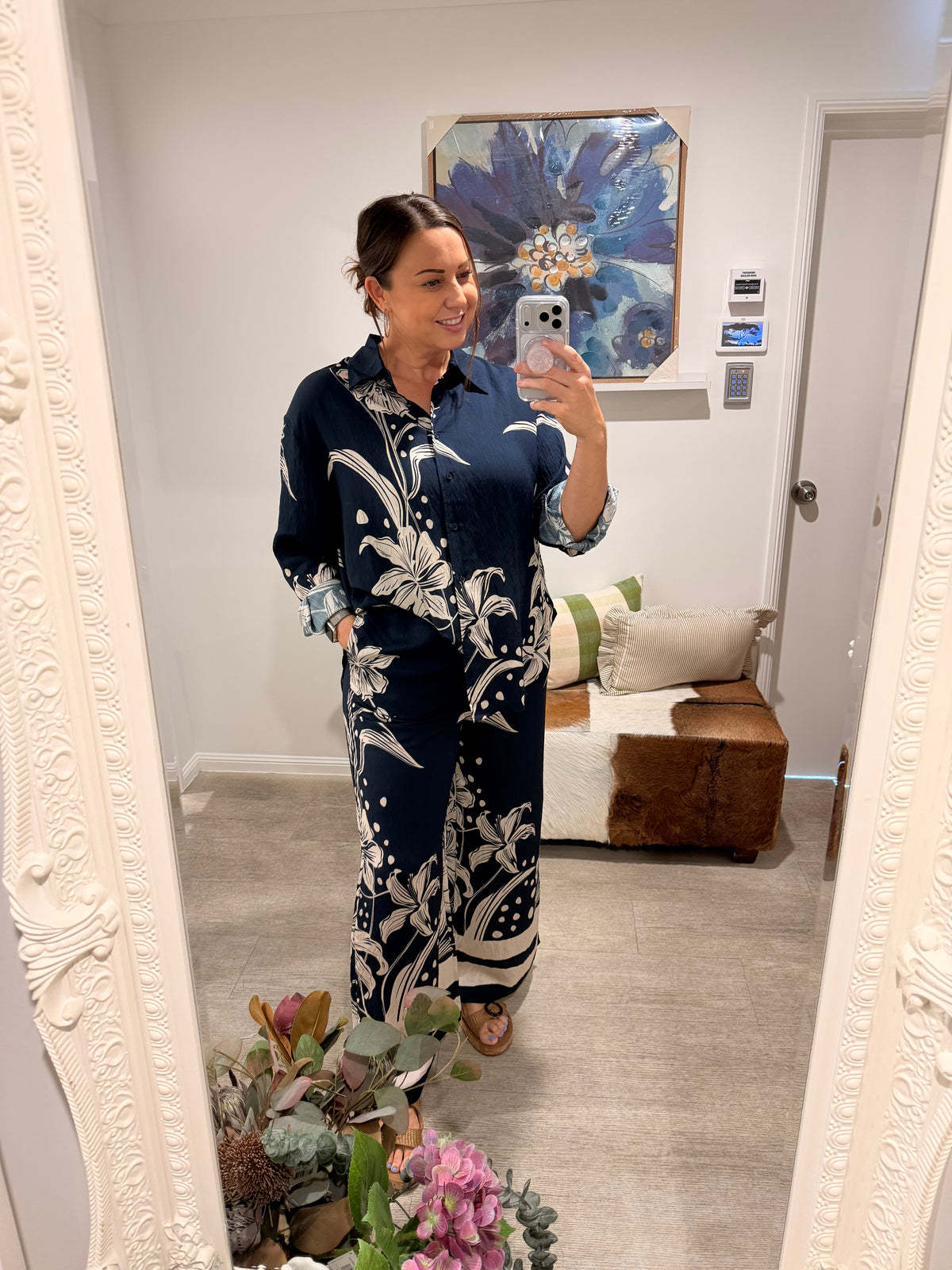 WHITE CLOSET PETAL PANTS