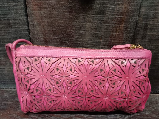 LANIE CLUTCH RASPBERRY