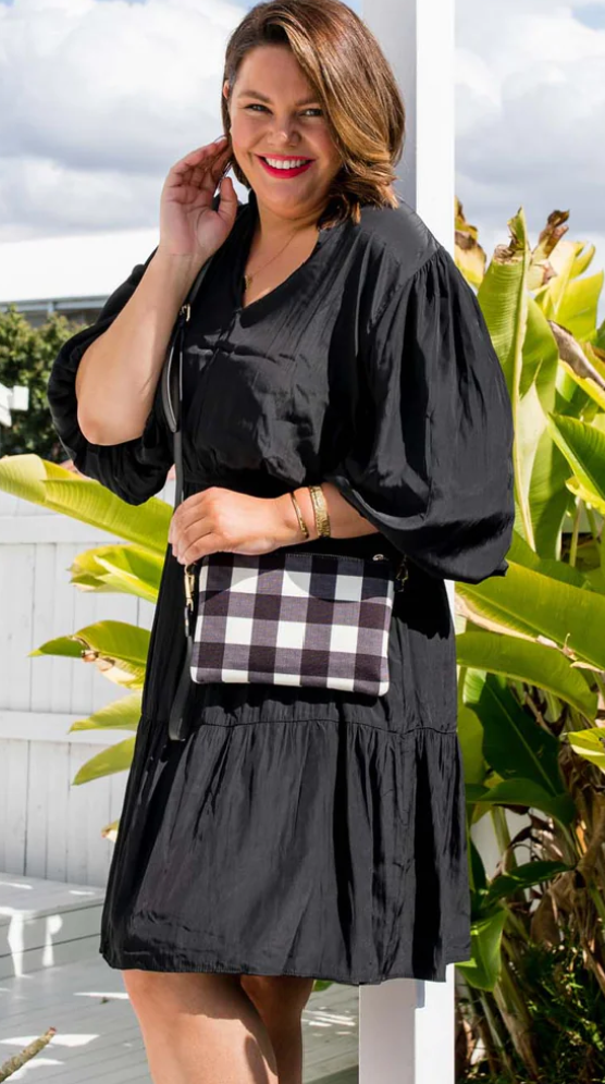 CSC-BLK-100 CAPRI CROSSBODY