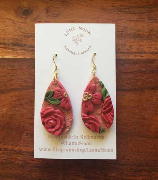 MUST LOVE FLOWERS EARRINGS