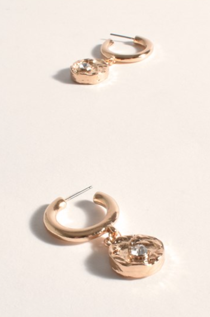 AED-3721GOLDCRYS ADORNE EARRINGS