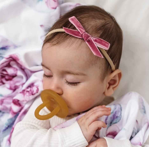 SNUGGLE HUNNY MAUVE VELVET BOW
