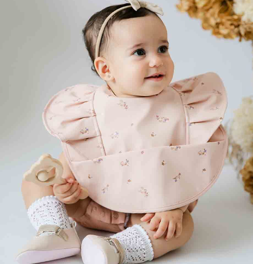 POSY FRILL SNUGGLE BIB