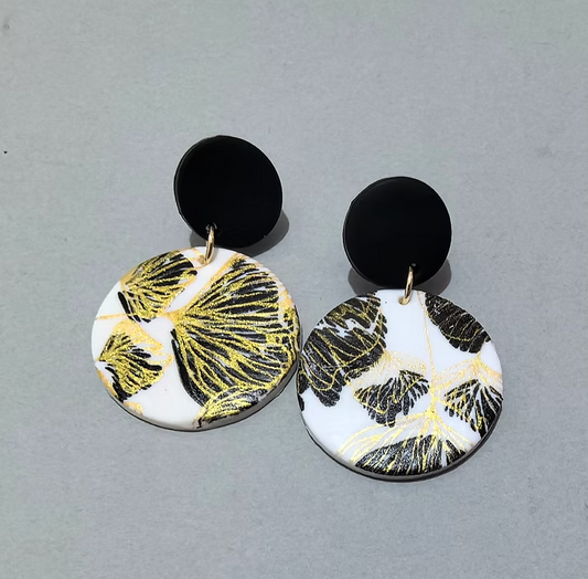 JE GOLD LEAF EARRINGS
