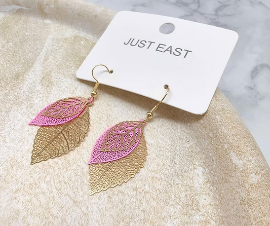 E01966 GOLD LEAF EARRINGS