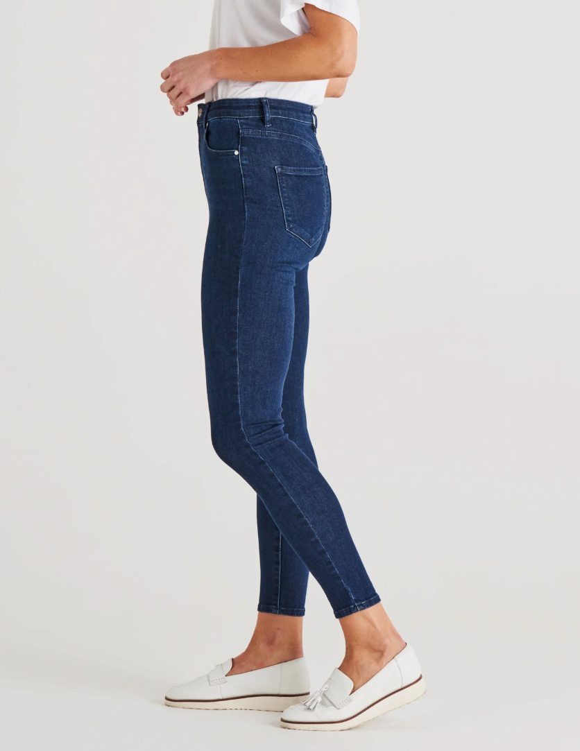 BETTY BASICS ESSENTIAL JEAN INDIGO BLUE