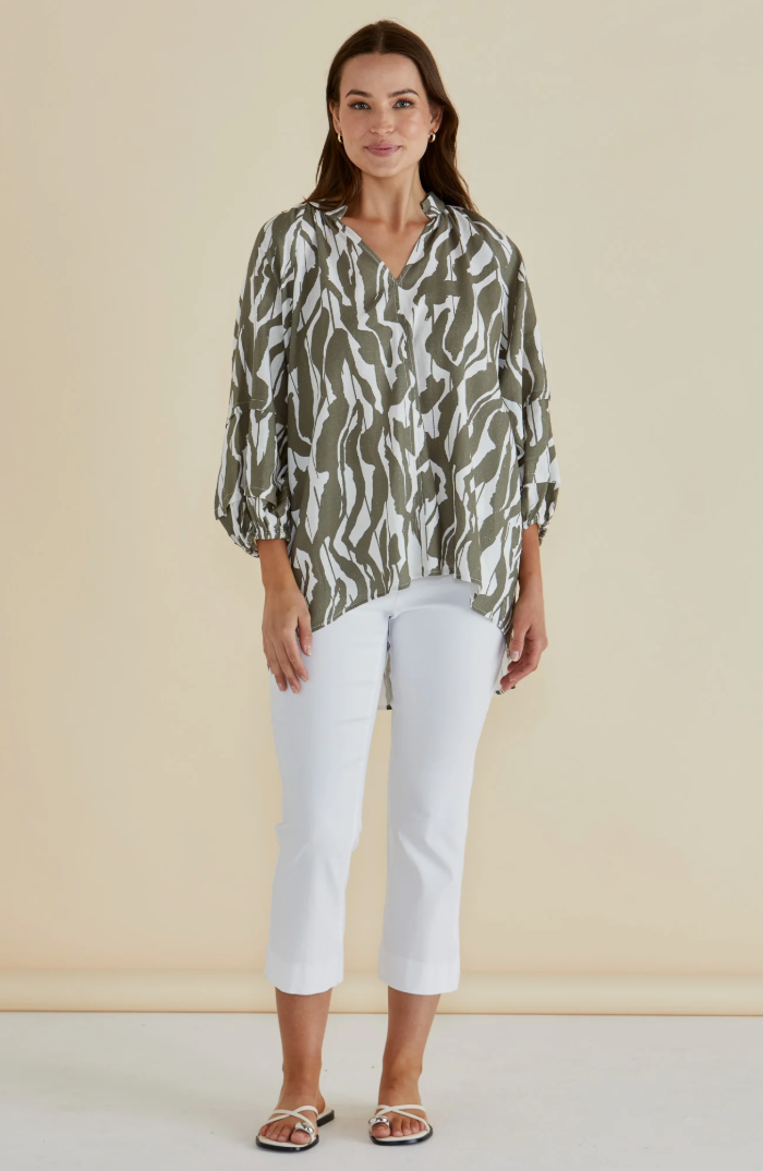 BETTY BASICS GRAZIA BLOUSE OLIVE