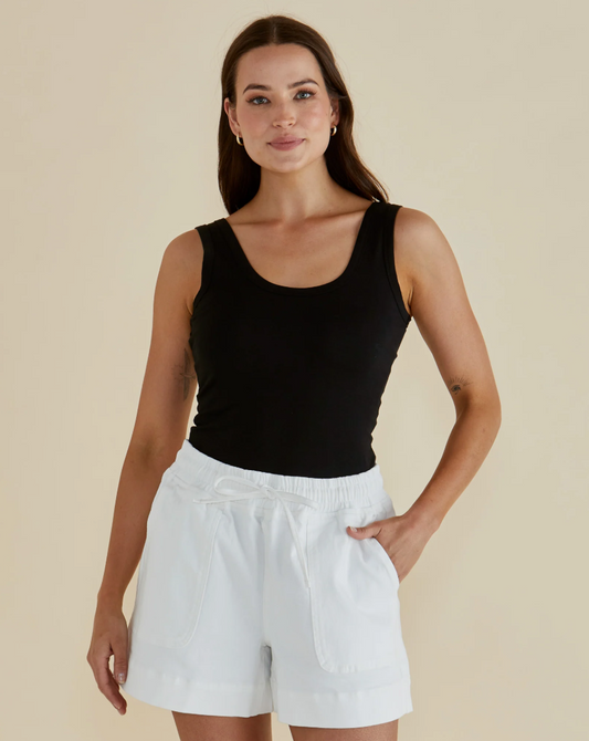 BETTY BASICS EMMA SCOOP TANK BLACK