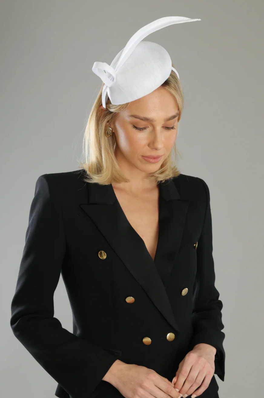 YVETTE FASCINATOR WHITE
