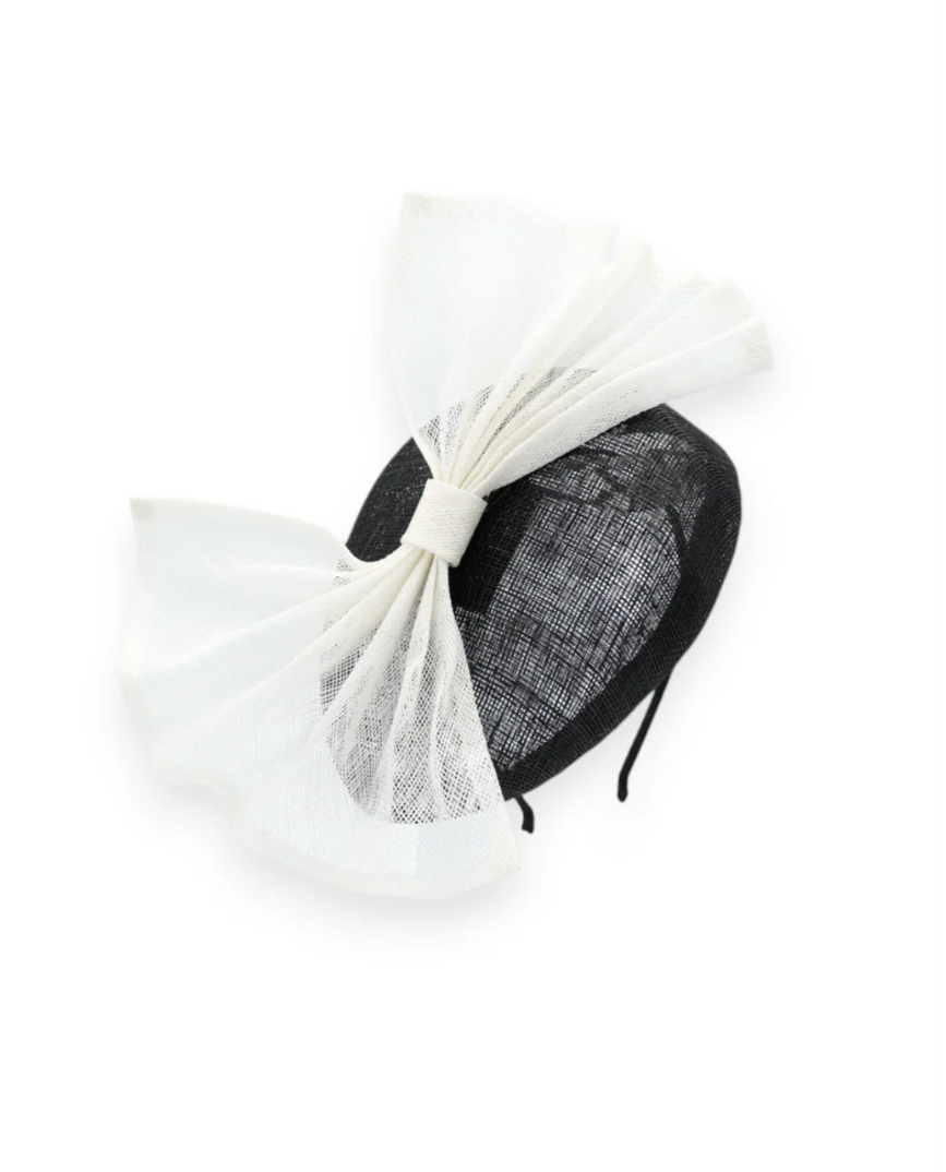 PATRICIA FASCINATOR BLACK