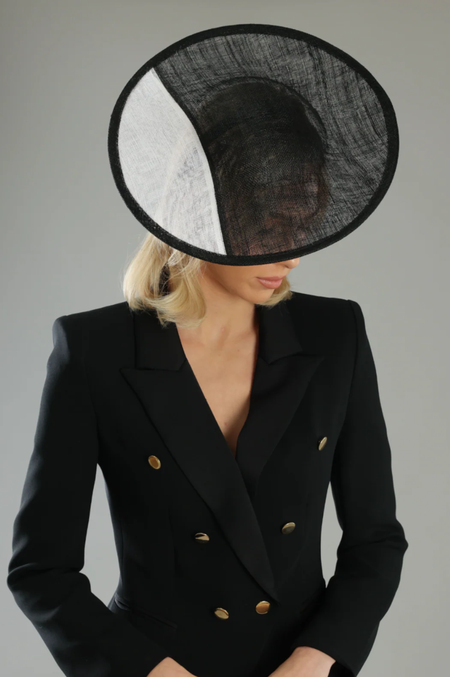 NIAH PLATE FASCINATOR BLACK