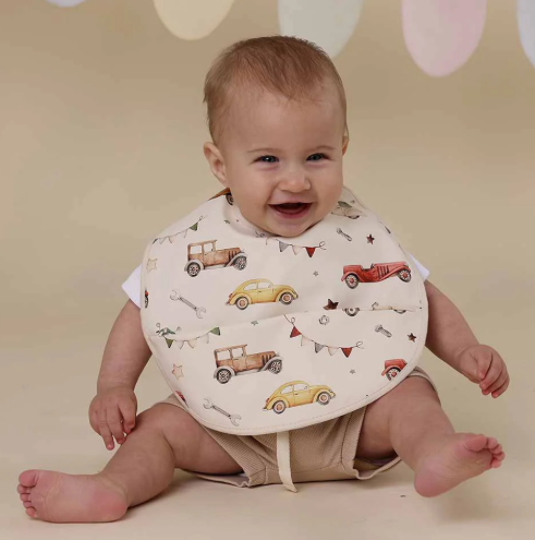 VINTAGE CARS SNUGGLE BIB