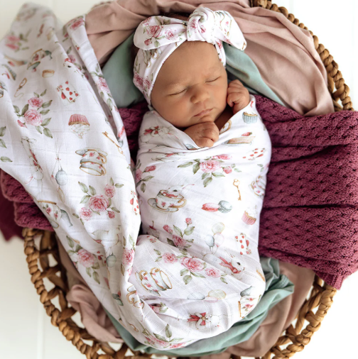 ALICE'S TEA PARTY MUSLIN WRAP