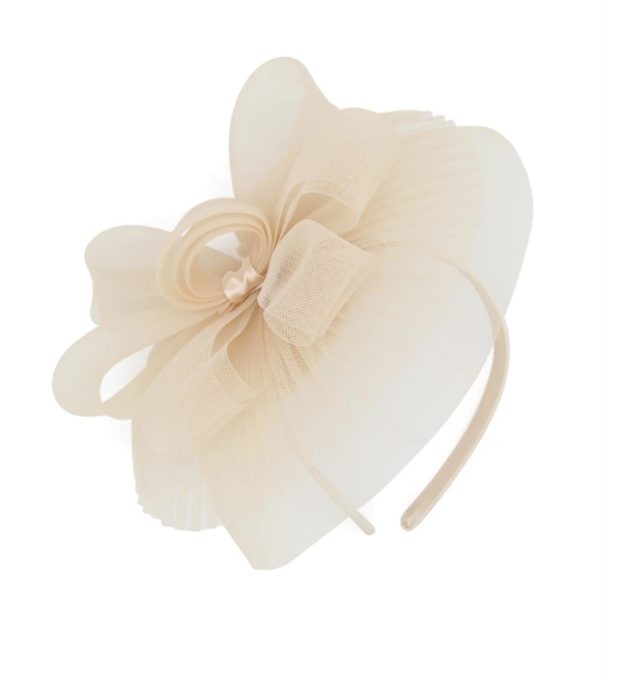 SIMONE FASCINATOR NUDE