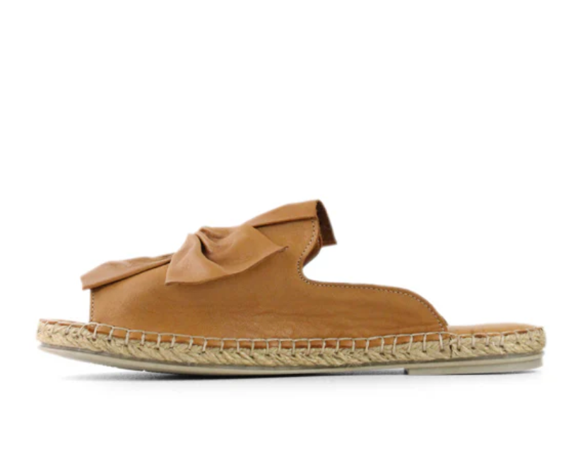 BUENO KALMIA COCONUT