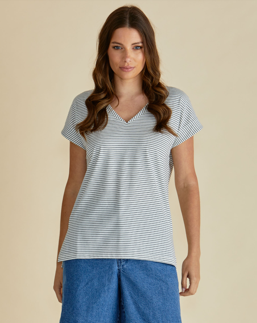 BETTY BASICS TRACY V NECK TEE BLACK/ WHITE STRIPE