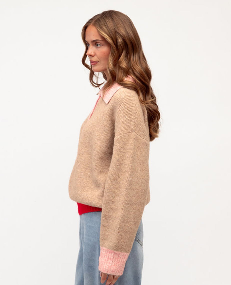 LOL CONTRAST TRIM SWEATER